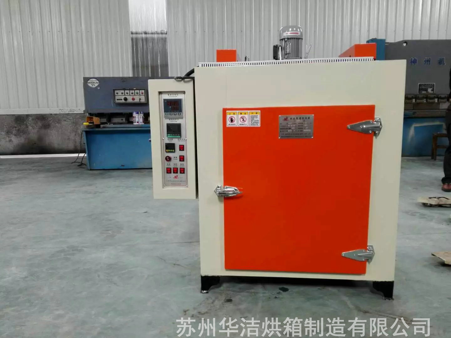 干燥箱的真空泵油漏出來是什么情況？